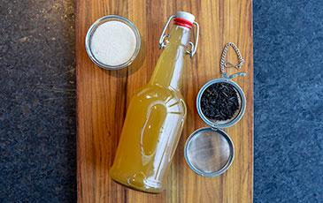 How to Make Kombucha Tea at Home