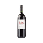 Nebbiolo – Bottle of Vintner’s Table Nebbiolo red wine with dark glass, black capsule, and white label featuring red text.